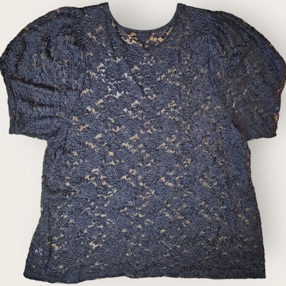 🌼4/$30 Torrid Sheer Lace Crew Neck Puff Sleeve Black Top - Picture 7 of 9